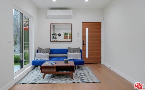 4709 Norwich Ave, Van Nuys CA  91403-2017 exterior