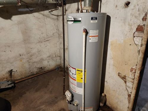 38 Atlantic Ave, Providence RI 02904-3249 exterior