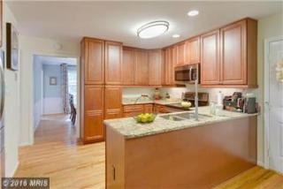 15882 Cliffbrook Ct, Dumfries VA  22025-1608 exterior