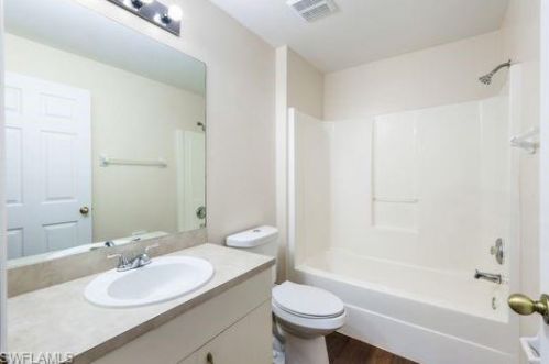 2738 4 Ter, Cape Coral FL  33991-1189 exterior