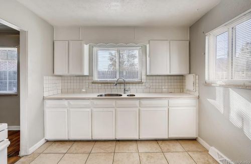 1379 Stuart St, Denver CO 80204-1244 exterior