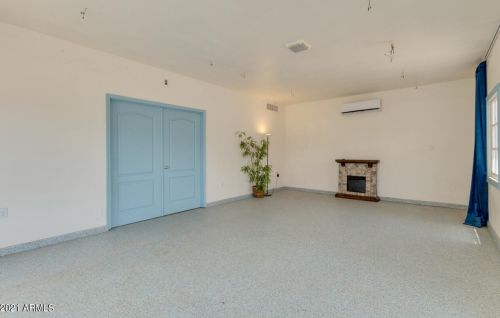 4333 17 Ave, Phoenix AZ 85085-6300 exterior