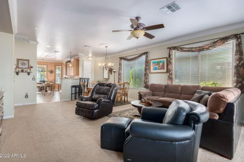 660 Twin Peaks Pkwy, San Tan Valley AZ  85143-5829 exterior