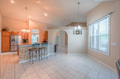 7517 Citrus Hill Ln, Naples FL  34109-0601 exterior