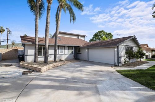 2660 Maryknoll Dr, Colton CA  92324-3712 exterior