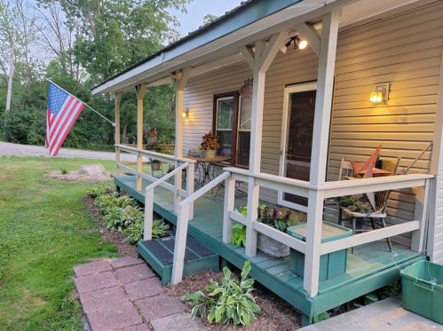 2716 Lincoln Ave, Kansasville, WI 53139-9773
