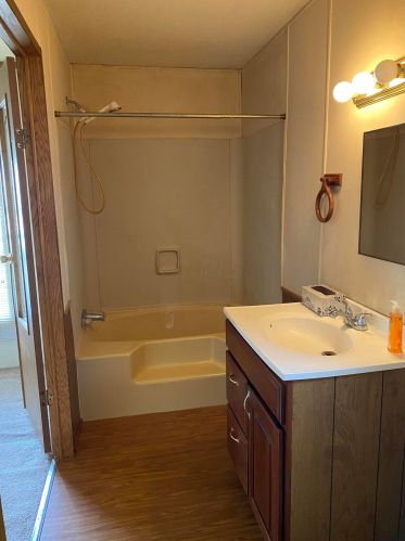 173 Oak Mnr, Ashville OH  43103-1096 exterior