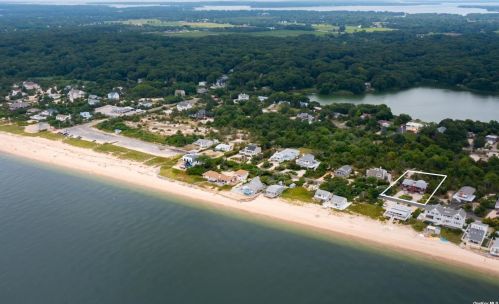 1225 Leeton Dr, Southold NY  11971-2520 exterior