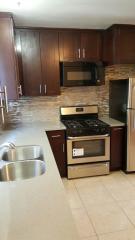 5232 Olympic Blvd, Los Angeles CA  90036-4027 exterior