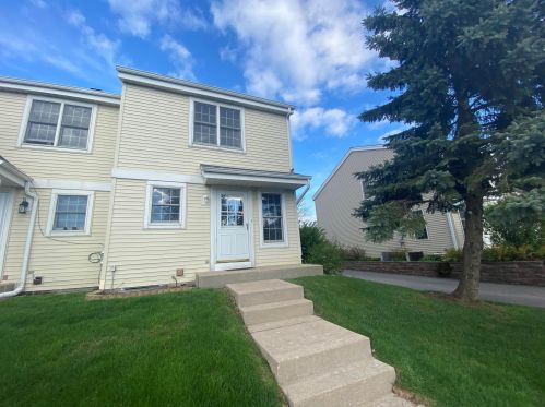 2012 Cliff Alex Ct, Waukesha WI  53189-2127 exterior
