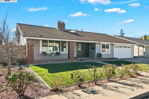 1455 Hudson Way, Livermore CA  94550-5550 exterior