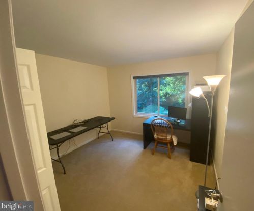 5806 Canvasback Rd, Springfield VA  22015-3109 exterior