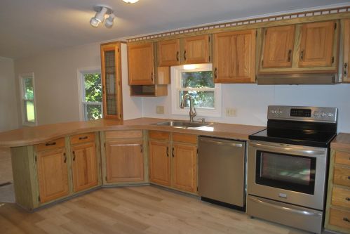 11 Greatstone Dr, Nashua, NH 03063-1544