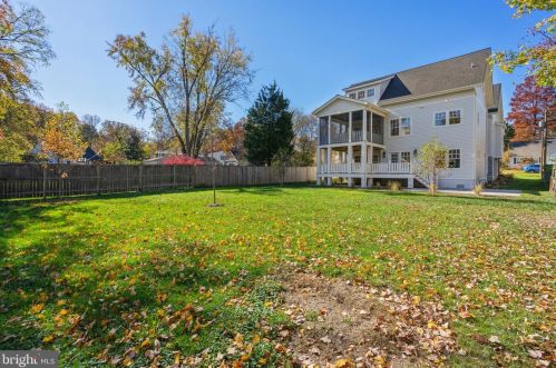 608 Jackson St, Falls Church VA  22046-2828 exterior