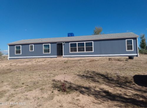 825 Cottonwood Ln, Chino Valley, AZ 86323-7136