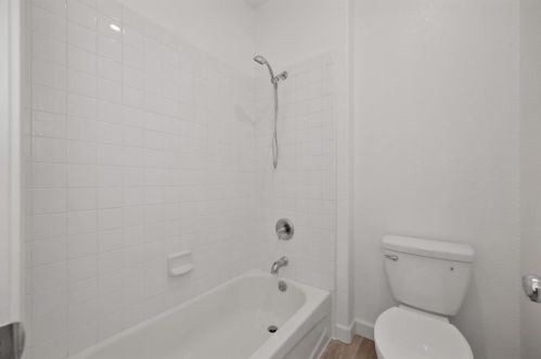 6040 Edgehill Dr, Folsom CA  95762-5474 exterior