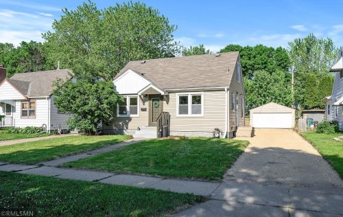1120 Flandrau St, Saint Paul, MN 55106-2914