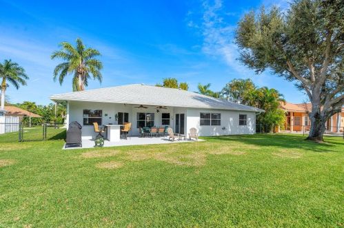 176 Monterey Way, West Palm Beach FL  33411-7816 exterior
