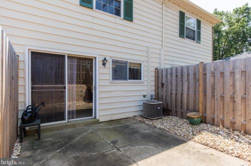 144 Wellington Ter, Lansdale PA  19446-4960 exterior