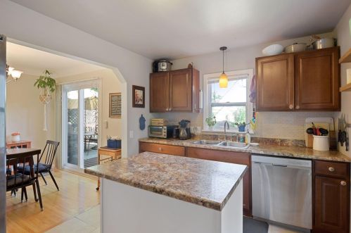 2907 James Ave, Minneapolis MN 55411-1240 exterior