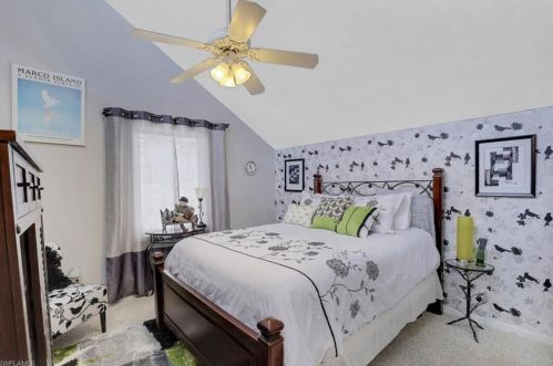 406 San Juan Ave, Naples, FL 34113-8639