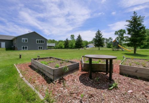 810 Thomas Dr, Alex MN  56308-8705 exterior