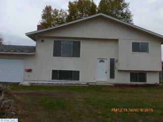5119 3rd Ave, Kennewick, WA 99336-2064