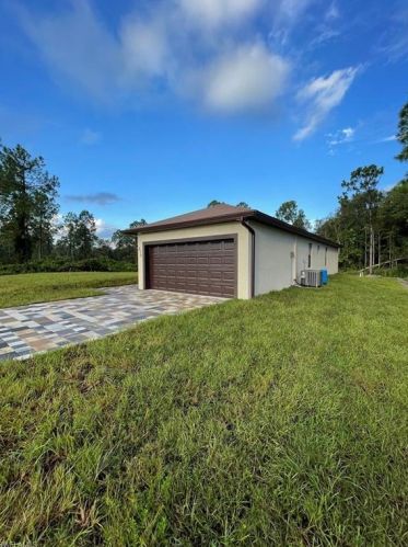 836 Homestead Rd, Lehigh Acres, FL 33974-7607