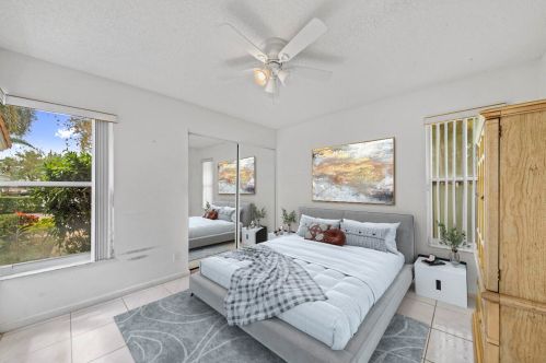 7617 Is Breeze Ter, Boynton Beach FL  33437-5403 exterior