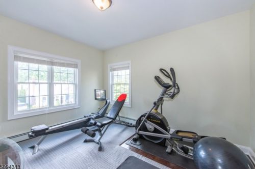17 Kennedy Rd, Greystone Park NJ  07950-2311 exterior