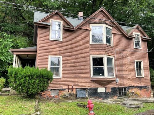 100 Spruce St, Norwich, CT 06360-6331