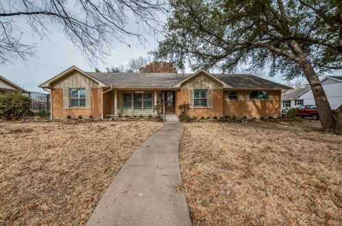 1120 Wildwood Ln, Richardson TX  75080-6932 exterior