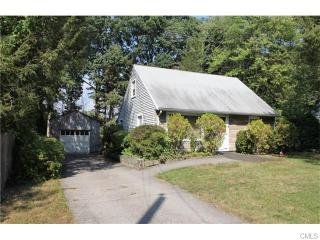 89 Crystal Lake Rd, Stamford, CT 06905-1707