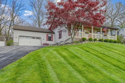 9 Warren Ct, Cornwall, NY 12518-2147