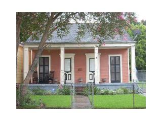 3712 Constance St, New Orleans LA  70115-2608 exterior