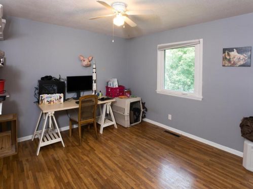 304 Greenvale Ave, Waterford MN  55057-1413 exterior