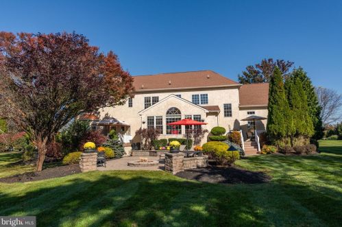 4040 Steeplechase Dr, Collegeville PA  19426-1265 exterior