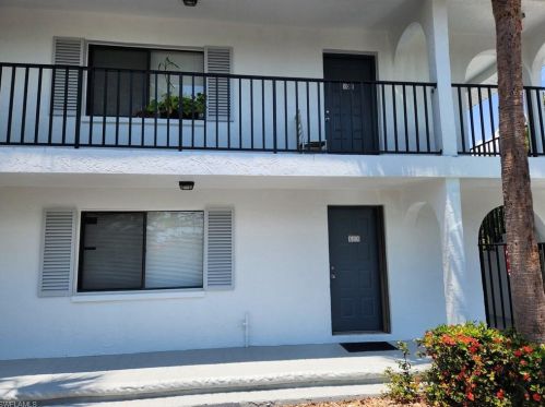 27684 Imperial River Rd, Bonita Springs, FL 34134-4081