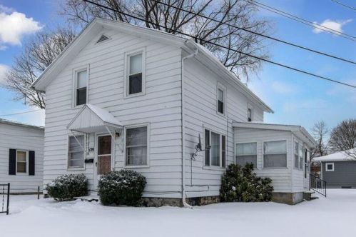 129 Vine St, Girard, PA 16417-1433