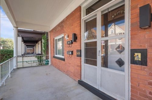 5438 Jackson St, Pittsburgh PA  15206-5311 exterior