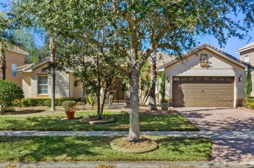 3730 Eagle Isle Cir, Kissimmee, FL 34746-1907