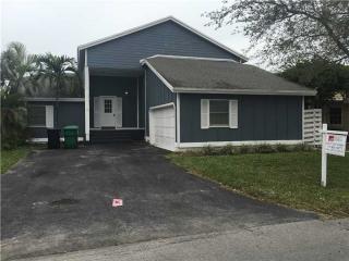 14823 139th Ct, Miami, FL 33186-5716