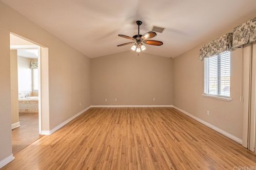 42522 15 St, Lancaster CA 93534-6212 exterior