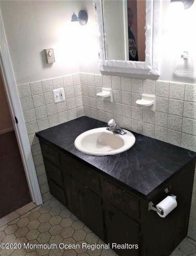 624 Mistletoe Ave, Point Pleasant Beach NJ  08742-2706 exterior