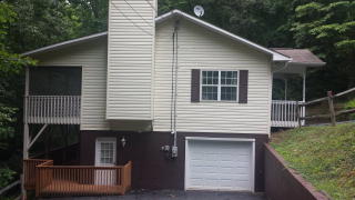 88 Wind Forest Dr, Franklin, NC 28734-1307