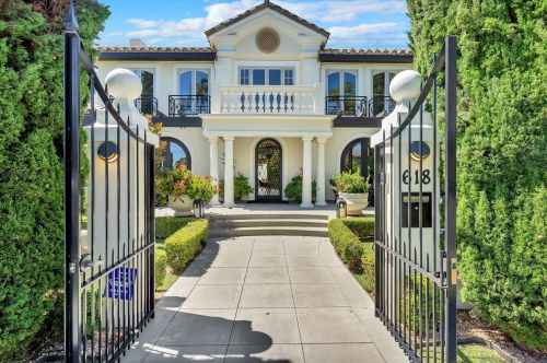 618 A Ave, San Diego, CA 92118-2205