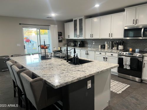 17458 Caribbean Ln, Sun City, AZ 85388-7734