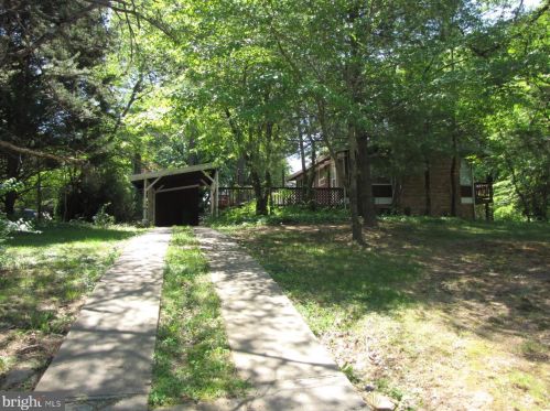 2901 Pine Spring Rd, Falls Church VA  22042-1317 exterior