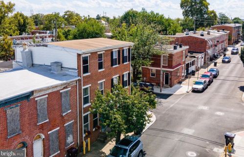 902 Kirkwood St, Wilmington, DE 19801-4002