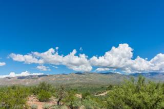 7595 Camino Loma Alta, Tucson, AZ 85747-9368